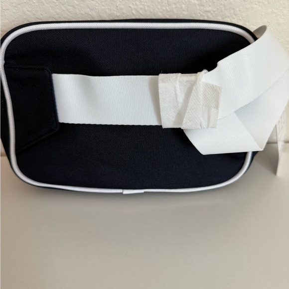 Athleta Large All About Canvas Belt Bag - Picture 6 of 7